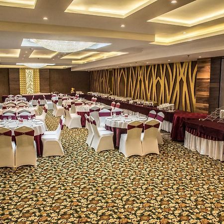 Regenta Central Amritsar Exterior photo