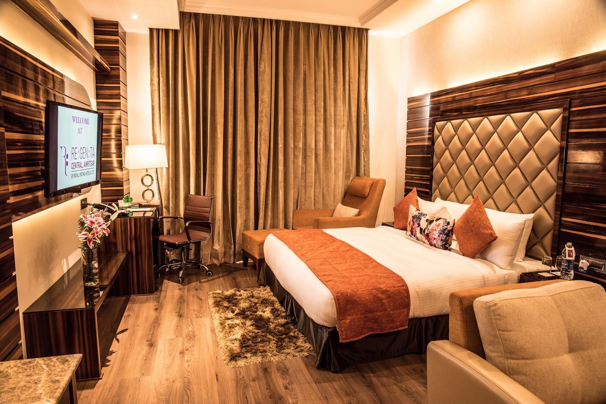 Regenta Central Amritsar Exterior photo